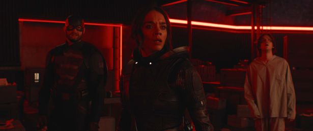 アベンジャーズに代わって世界に襲いかかる危機に立ち向かう総勢6名の新チーム
