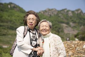 無二の親友、ウンシムとグムスンの“最後のピクニック”を描いたキム・ヨンギュン監督にインタビュー！