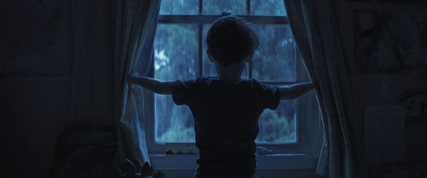 17人の子どもたちが突如として行方をくらますことから始まる『Weapons』