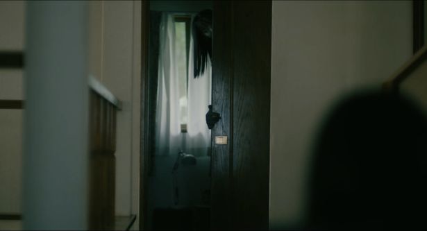 押切蓮介の同名ホラー漫画を白石晃士監督が実写映画化した『サユリ』