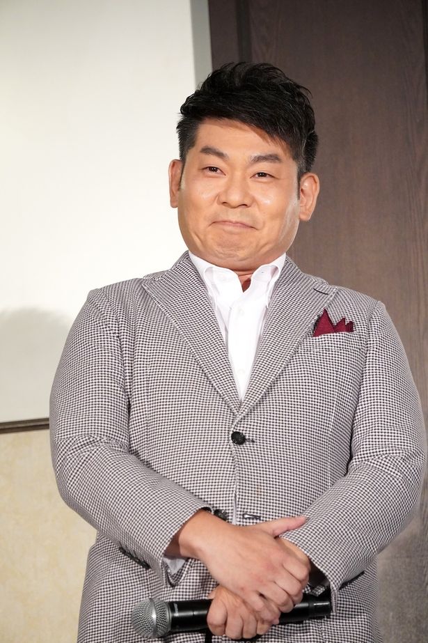 青虫役の山本高広