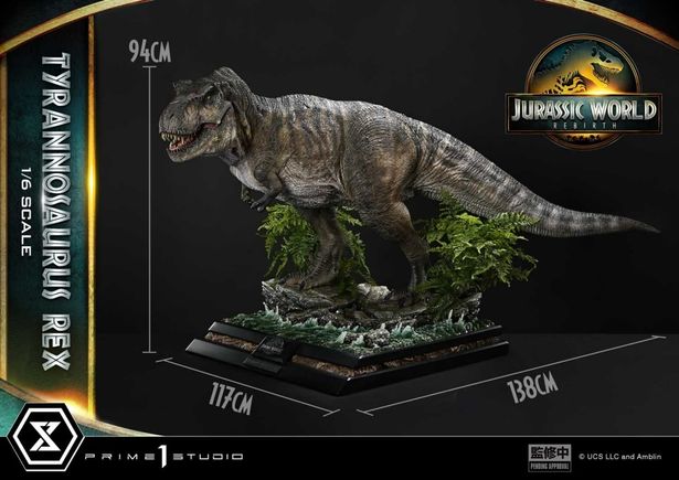 【写真を見る】ビッグサイズで再現されたT-REXが怖すぎ！(「レガシーミュージアムコレクション ジュラシック・ワールド／復活の大地 ティラノサウルス・レックス ボーナス日本／中国版 1/6 スケール」)