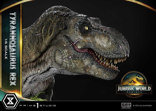 眼光鋭い凶悪なルックスも(「レガシーミュージアムコレクション ジュラシック・ワールド／復活の大地 ティラノサウルス・レックス ボーナス日本／中国版 1/6 スケール」)