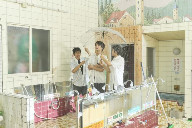 『ストロベリームーン 余命半年の恋』場面写真
