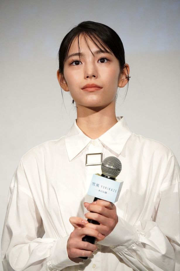 先任伍長早瀬幸平の妹、早瀬サチ役を演じた當間あみ