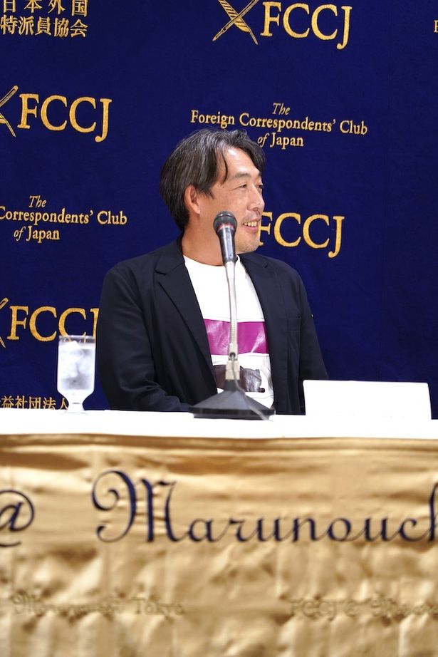 ネタバレ全開での質問にも「ここだけの話で…」と丁寧に回答していた