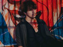 “赤い人”の餌食となった衝撃の死に様を切り取った“キラーショット”が解禁！