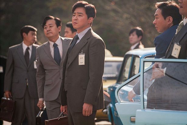 監督を手掛けたのは『王になった男』(12)のチュ・チャンミン