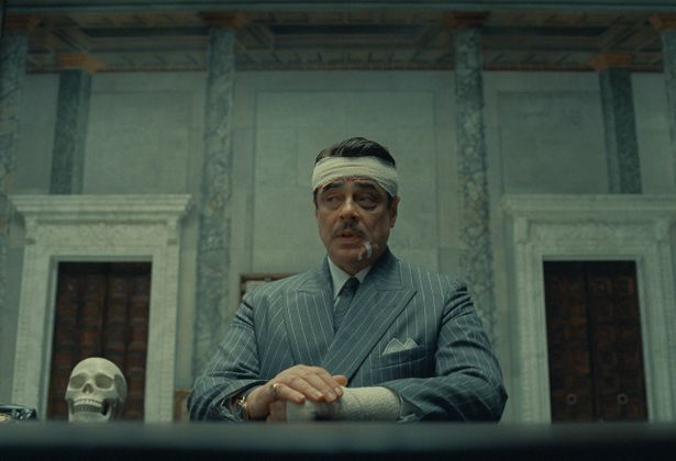 主演はオスカー俳優のベニチオ・デル・トロ主演