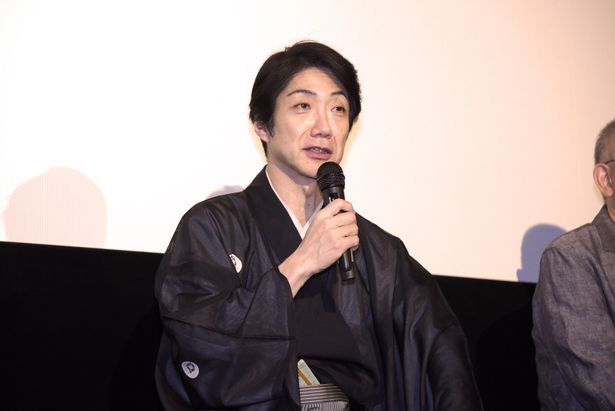 舞台挨拶に登壇した野村萬斎