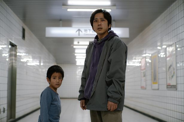 “迷う男”は、絶望的にループする無限回廊から抜けだすことができるのか？