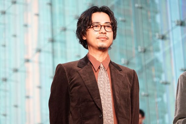 『ブラック・ショーマン』レッドカーペットイベント＆完成披露試写会に出席した成田凌