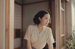 1人になった悦子が目にしたものとは？『遠い山なみの光』悦子と二郎の夫婦生活から始まる本編映像