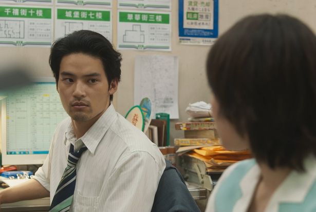 【写真を見る】令子と工藤の恋の加速を予感させる本編映像が解禁に
