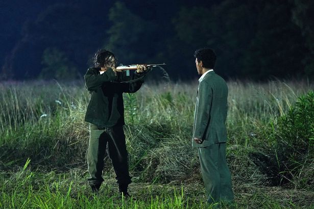 警察とヤクザになり、ずっとすれ違ってきたグスクとレイ。2人の運命は？