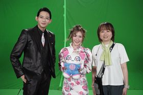 白石晴香、竜星涼、池田千尋監督ら3名の笑顔を収めたオフショット