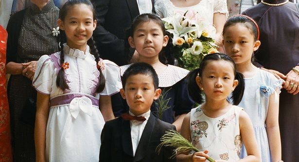 母の弟の結婚式の日から、一家に様々なトラブルが起こり始め…