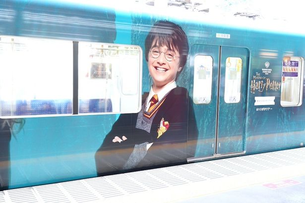 豊島園駅到着後はラッピング電車との撮影タイムに