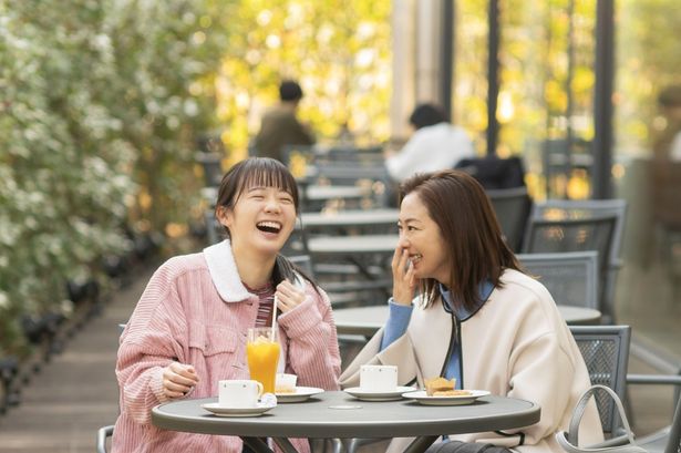 浩二の娘の宇佐美奈菜と妻の宇佐美薫