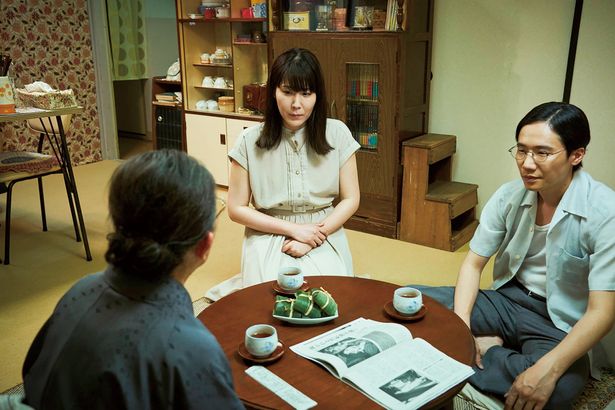 サチは恋人の若村(前原滉)と幸せな日々を送っていたが…