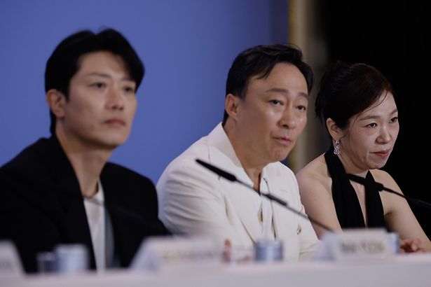 (左から)パク・ヒスン、イ・ソンミン、ヨム・ヘラン