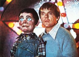 カルト的人気を誇るサイコホラー『マジック』がついにリメイク！