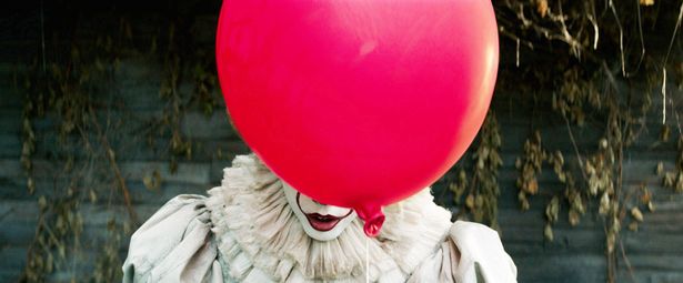 スティーヴン・キング原作の傑作ホラー、世界観がさらに拡張(画像は『IT／イット “それ”が見えたら、終わり。』より)