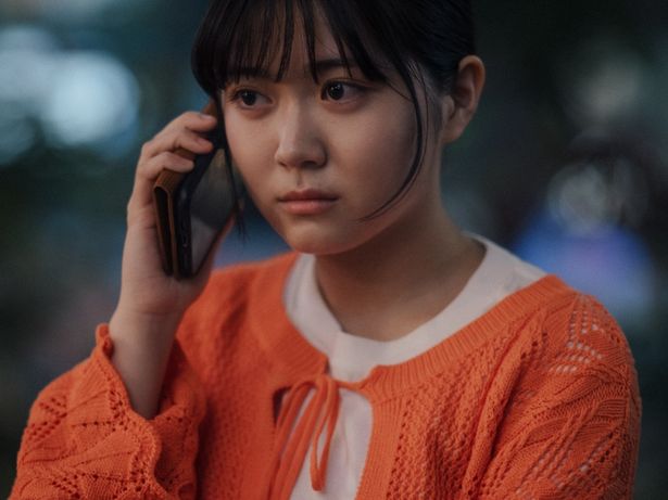 平澤宏々路演じる森奈津子