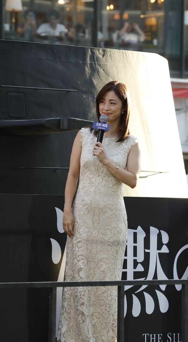 上戸彩は「大阪はとにかくエネルギッシュ！」と笑顔