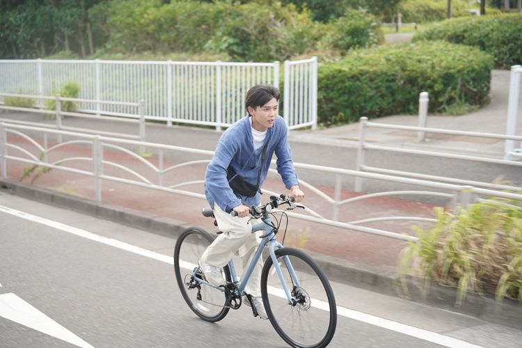 長尾謙杜＆山田杏奈W主演『恋に至る病』水族館での初デート写す場面写真公開！サントラ発売も決定