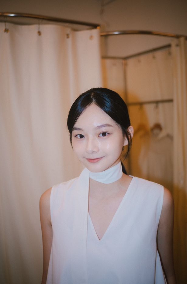 若手人気女優のミミ・シャオ