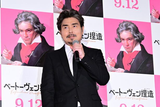 ヨハン役の小澤征悦