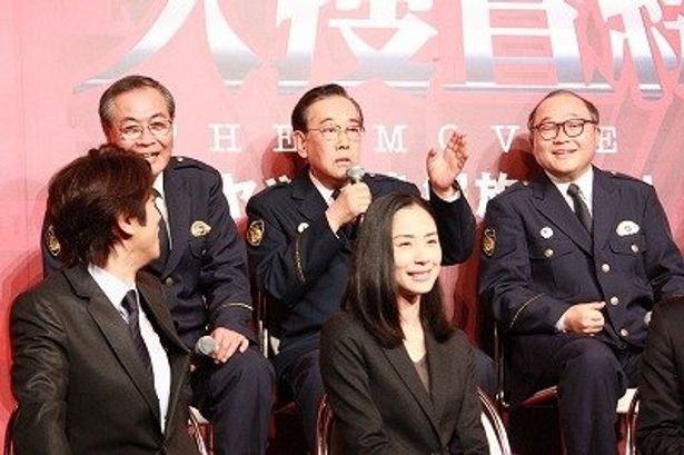 左から：小野武彦、北村総一朗、斉藤暁のスリーアミーゴスも健在！