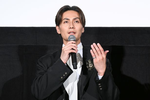 【写真を見る】加藤和樹が「韓国ミュージカル ON SCREEN『ファントム』」の魅力を熱弁