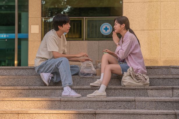 キャスト陣は数ヶ月にわたって手話を特訓し、撮影に臨んだ