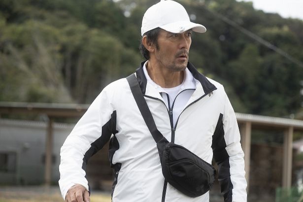 『俺ではない炎上』で、いきなり殺人事件の犯人に仕立て上げられる主人公、山縣泰介役に阿部寛
