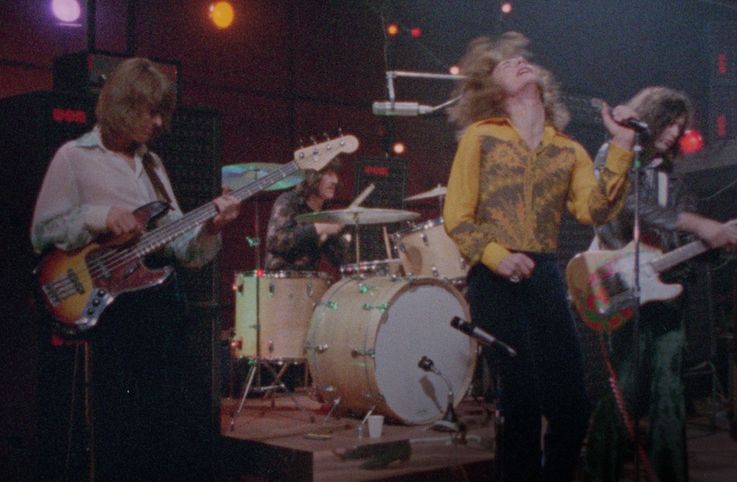 【小説家・榎本憲男の炉前散語】第8回では、ジミー・ペイジの模倣に人生を捧げる桜井昭夫の、特異な欲望を解剖していきます