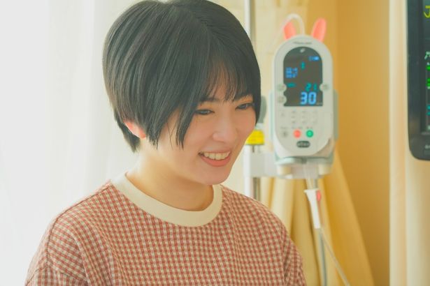 【写真を見る】“幼い娘の死”という現実を受け入れられずにいる久保田理恵を演じる志田未来
