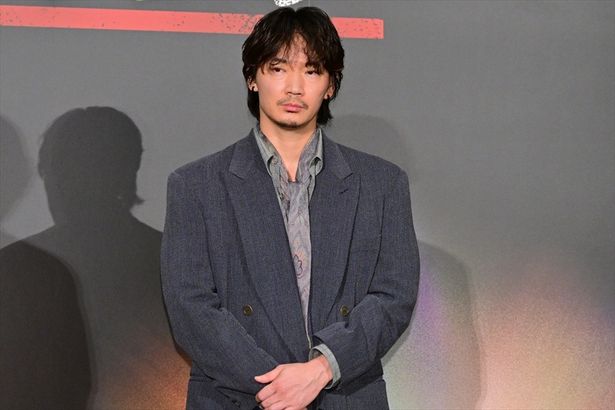 釜山国際映画祭での印象的だったエピソードを語った綾野剛