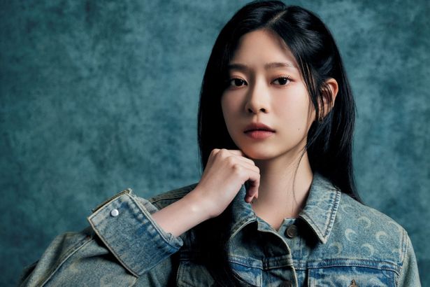 女優としての活躍が眩しいIZ*ONE出身のキム・ミンジュ