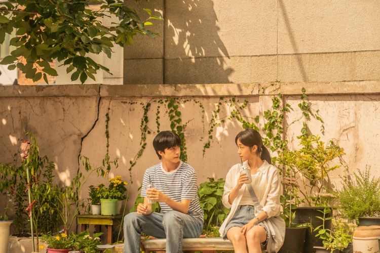 手話だからこそ、まっすぐ交わる視線『君の声を聴かせて』恋が動きだす初デートのお誘い映す本編映像