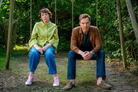 険悪な様子を捉えた本編映像『ローズ家～崖っぷちの夫婦～』カンバーバッチは「関係がどの段階にある⼈でも共感できる」