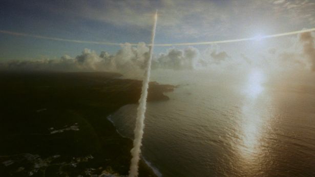 ロケット打ち上げシーンも忠実に再現(『秒速5センチメートル』)