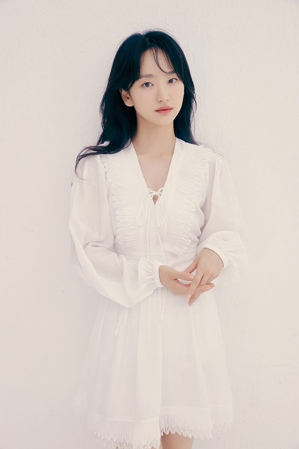 【写真を見る】岩井俊二監督の『花とアリス』が大好きだというウォン・ジナ