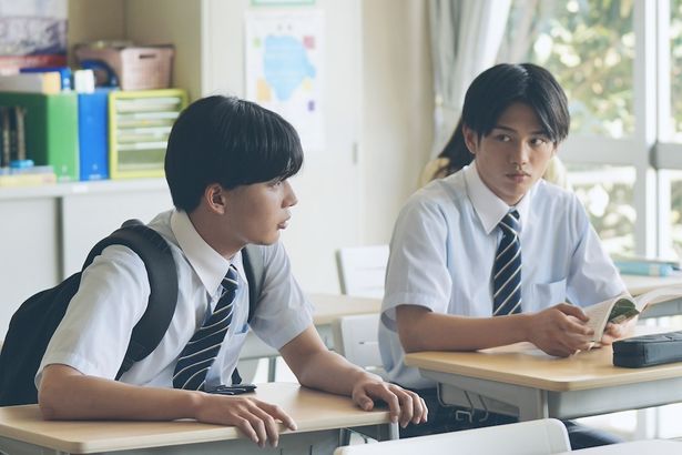 長尾謙杜演じる宮嶺は、内気な性格で周囲との壁を作りがちな男子高生