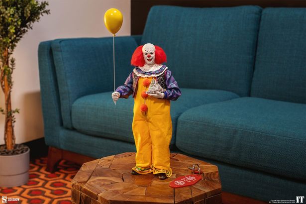 IT イット/ ペニーワイズ 1/6 アクションフィギュア