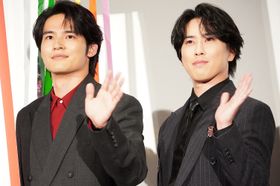 「舘さんは、アーティストとして体がキレキレ！」と絶賛