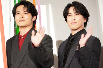 「舘さんは、アーティストとして体がキレキレ！」と絶賛