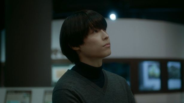【写真を見る】2025年も絶好調！『秒速5センチメートル』でも松村北斗の演技が光る！