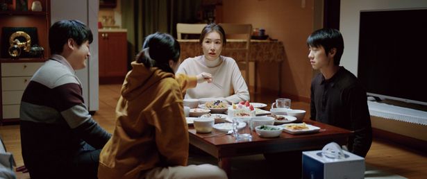 『あの時、愛を伝えられなかった僕の、３つの“もしも”の世界。』場面写真
